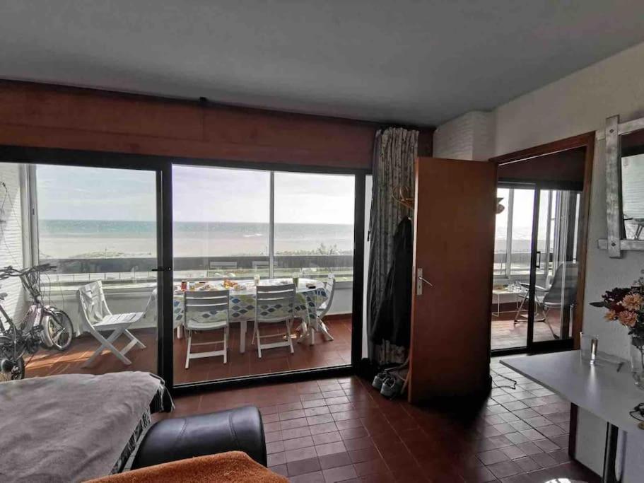 Sur La Plage, Vue Sur Mer, Spacieux T3 Au Calme Saint-Cyprien  Exterior foto